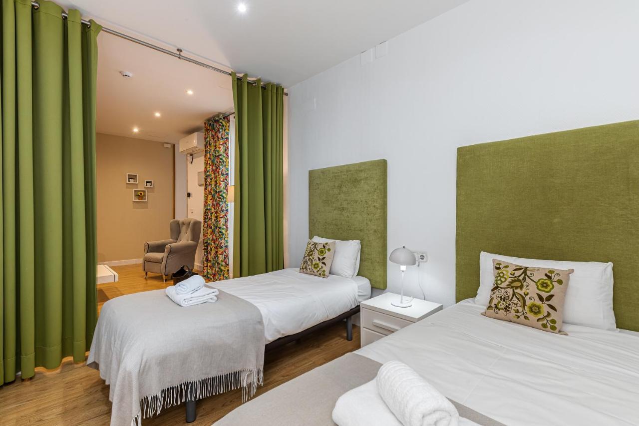 Waou Apartamentos En Sol Confort 5 马德里 外观 照片
