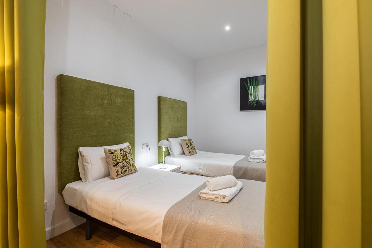 Waou Apartamentos En Sol Confort 5 马德里 外观 照片