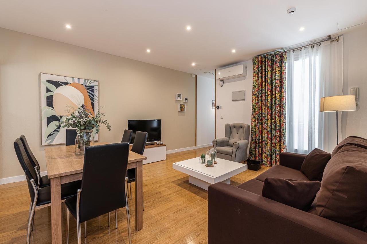 Waou Apartamentos En Sol Confort 5 马德里 外观 照片