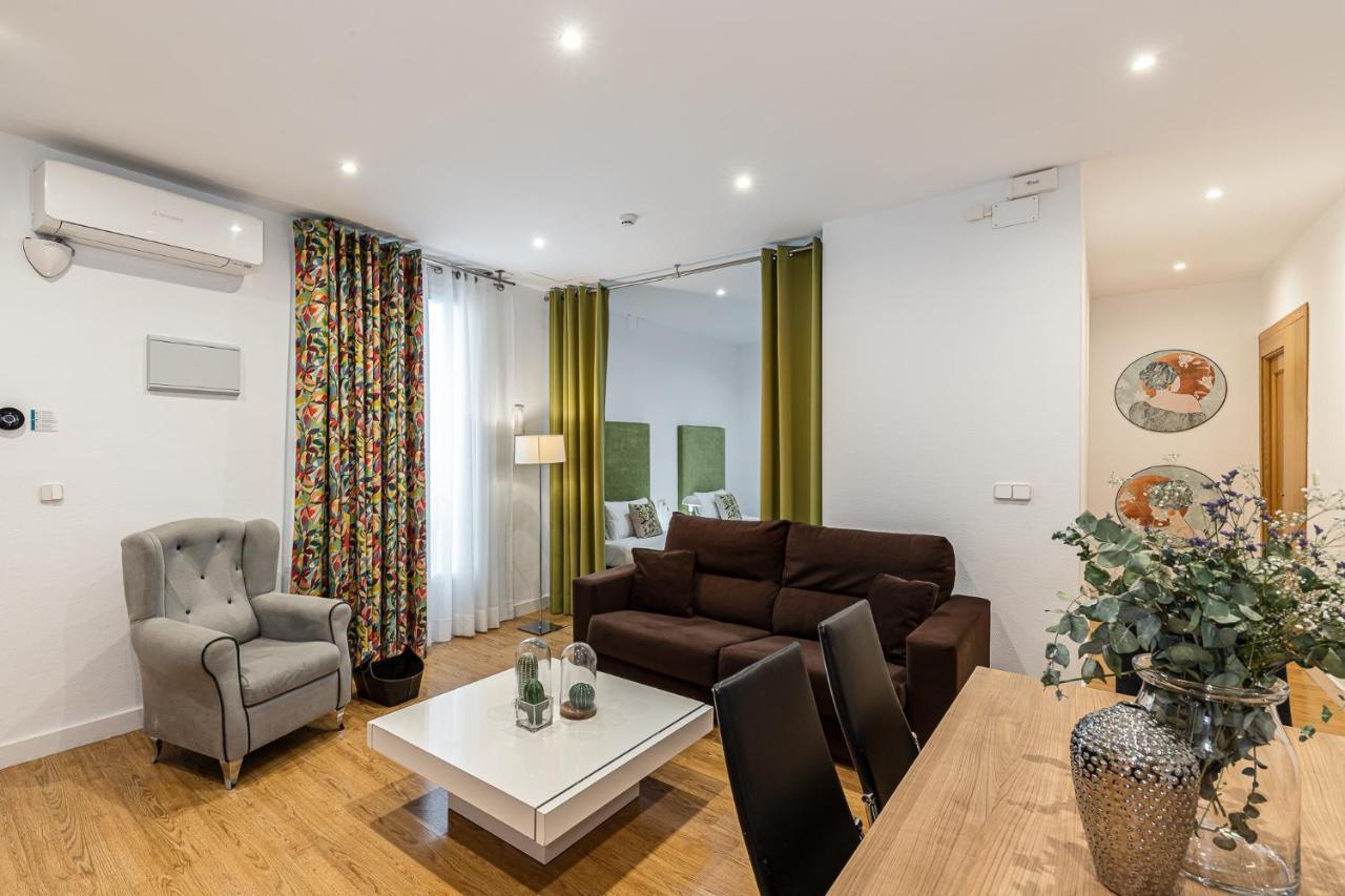 Waou Apartamentos En Sol Confort 5 马德里 外观 照片